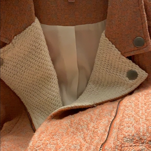 Beautiful jacket - Picture 8 of 8